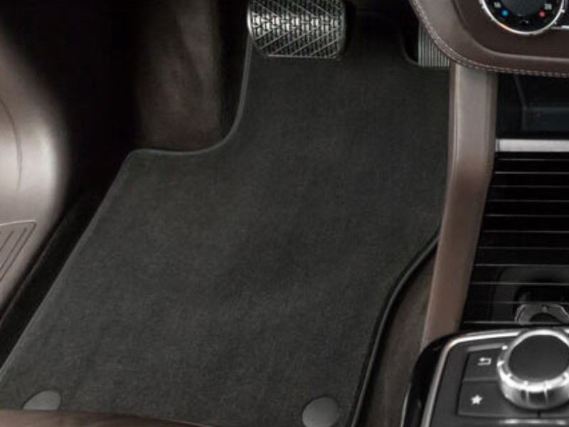 Tekstilni tepihi za avto